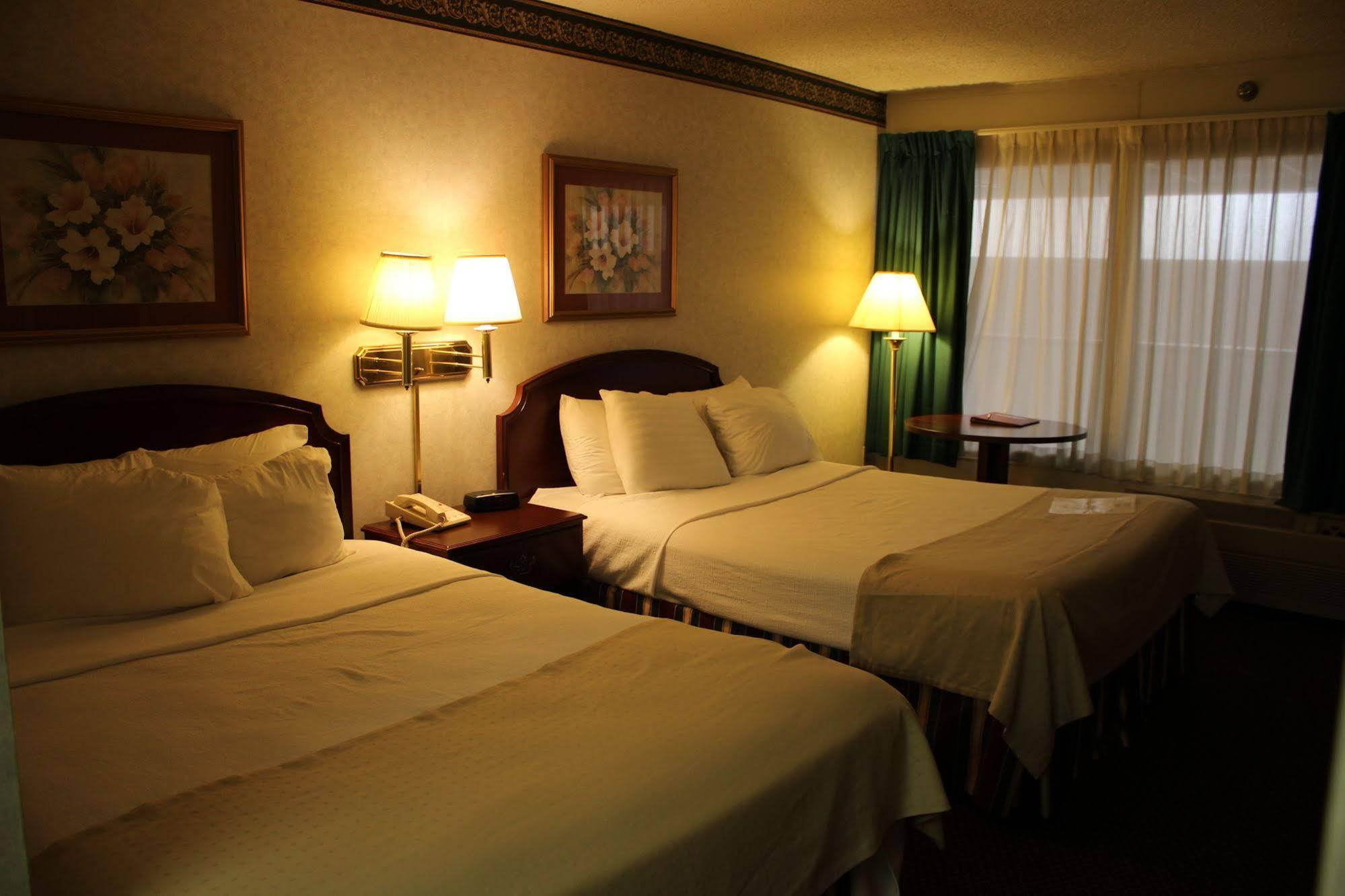 Best Western Plus Wausau Tower Inn Buitenkant foto