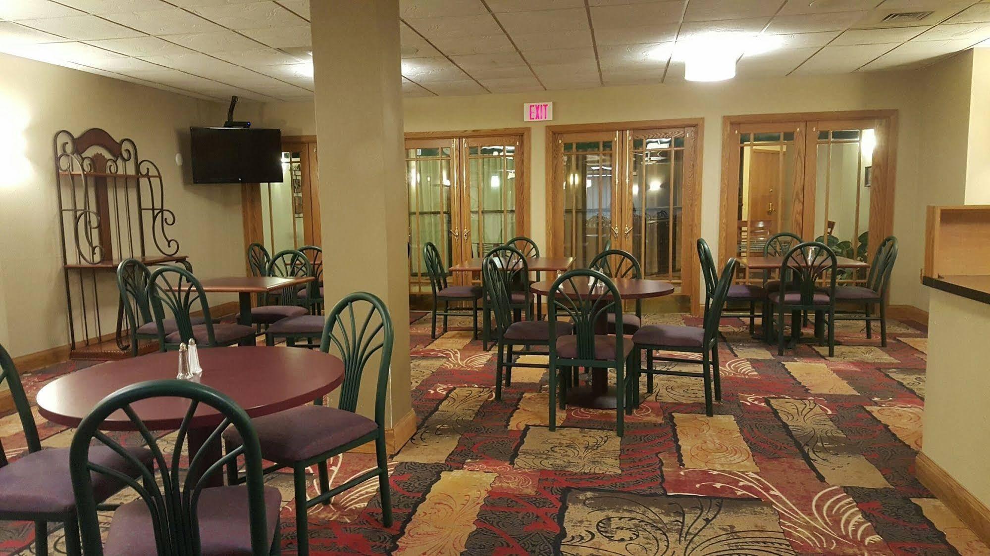 Best Western Plus Wausau Tower Inn Buitenkant foto